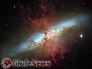 В галактике M82 найдены черные дыры